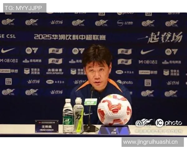 海牛保级失利引发热议 李霄鹏执教国足成媒体笑谈 海牛保级失利引发热议 李霄鹏执教国足成媒体笑谈