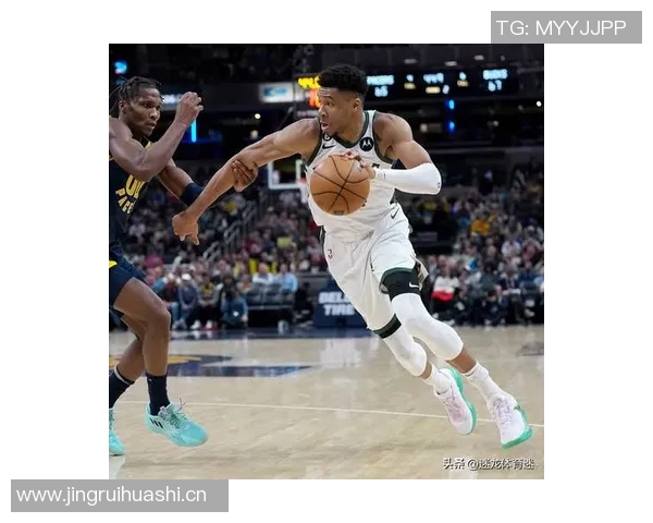 雄鹿队攻防两端逐渐趋于平衡字母哥持续展现统治力引领球队前行 雄鹿队攻防两端逐渐趋于平衡字母哥持续展现统治力引领球队前行