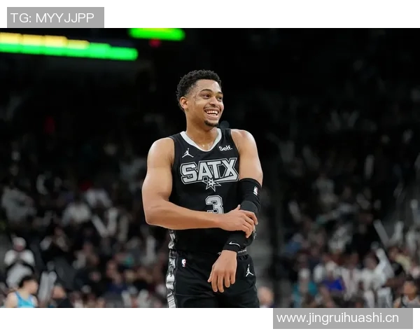 凯尔登:我得成为带来能量的球员 擅长抢前场板是项很好的技能 凯尔登:我得成为带来能量的球员 擅长抢前场板是项很好的技能